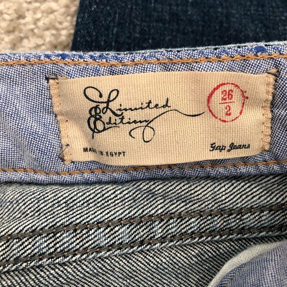 Gap Distressed Jeans - Limited Edition - Picture 4 of 5